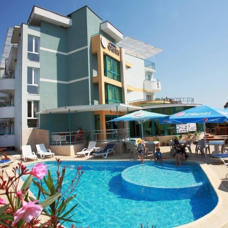 Sania Hotel ออบซอร์ ภายนอก รูปภาพ