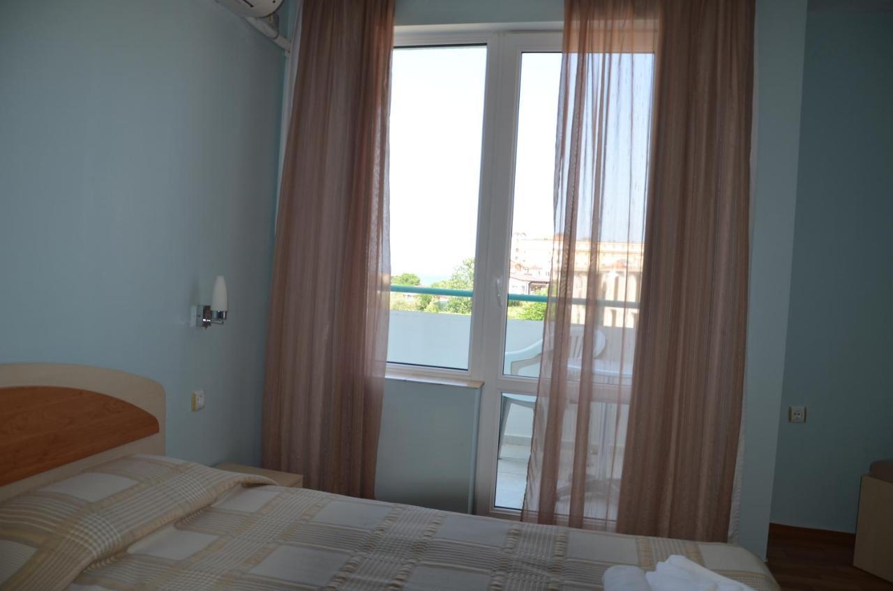 Sania Hotel ออบซอร์ ภายนอก รูปภาพ