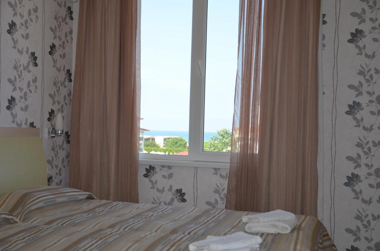 Sania Hotel ออบซอร์ ภายนอก รูปภาพ